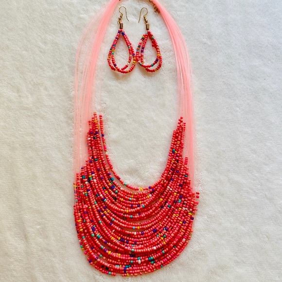 Jewelry - Beaded 2 Piece Layered Jewelry